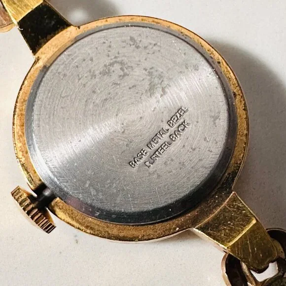 Timex Ladies Watch - Gold Tone Round Face - Thin Strap - Needs Battery - Picture 5 of 5